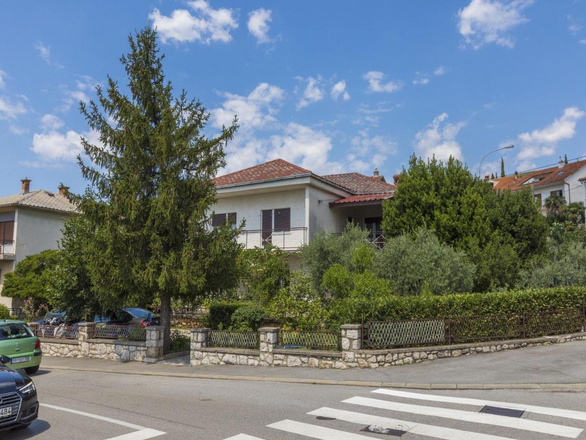 Rooms Zeljka 2 Crikvenica Exteriör bild